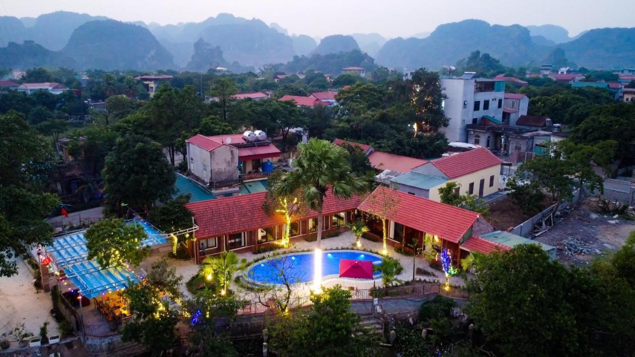 D&D Riverside Homestay Xuan Son Esterno foto